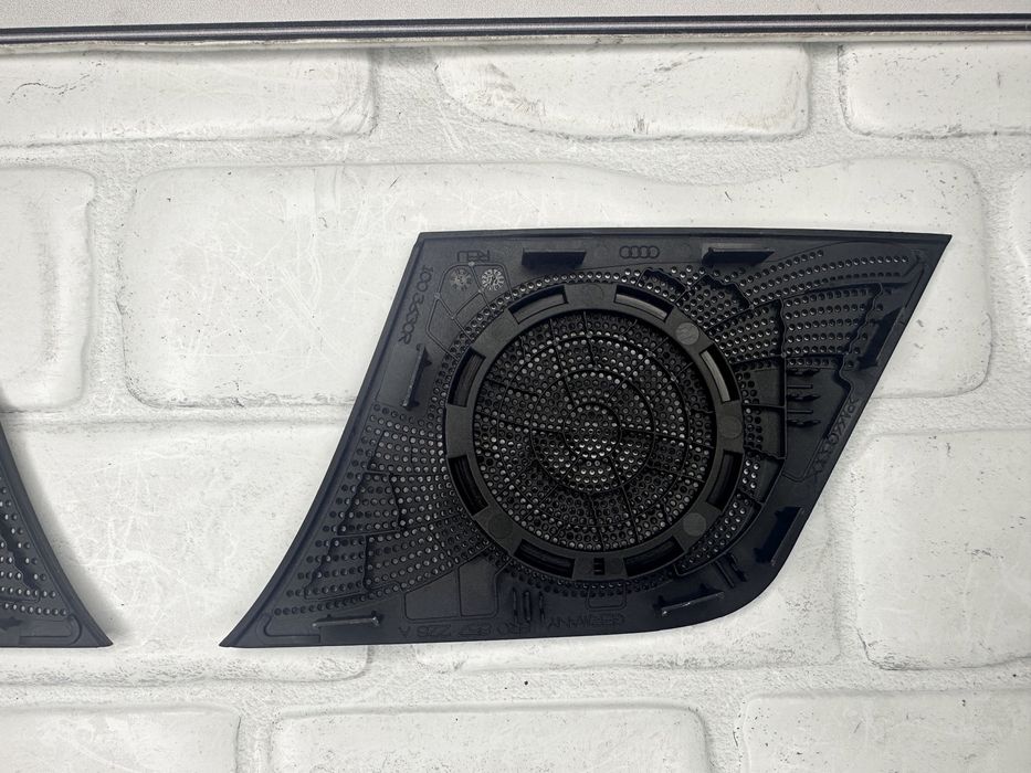 Решетки табло BANG&OLUFSEN AUDI Q5 SQ5 8R 8R0857228A 8R0857227A