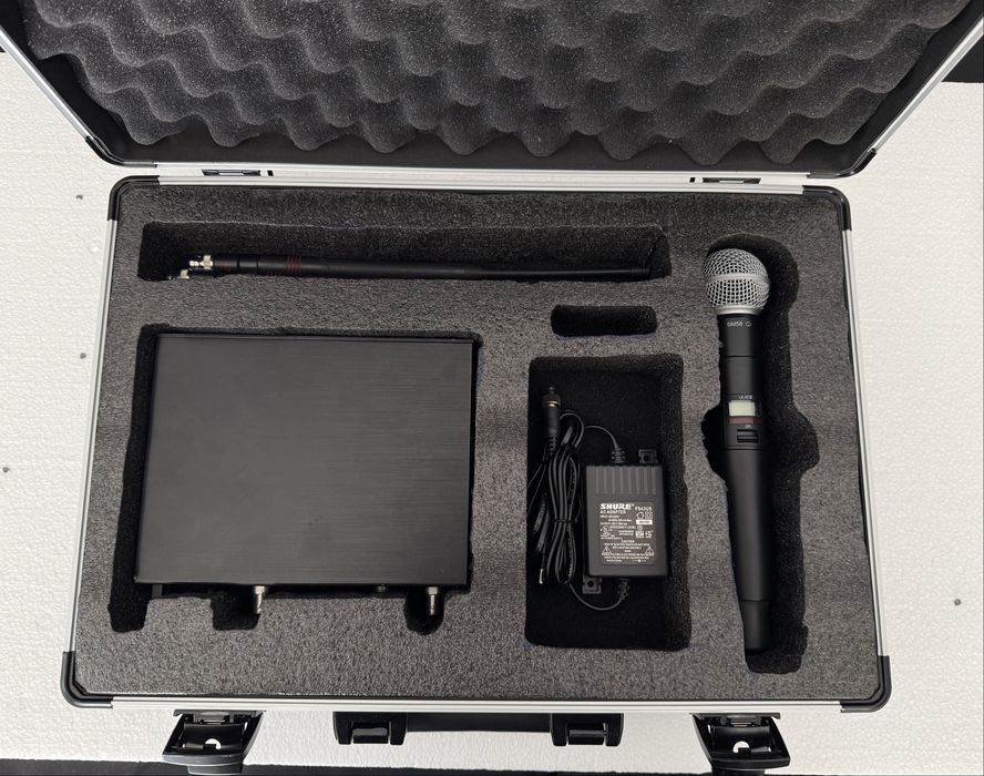 Vând case microfon Shure ULX - QLX