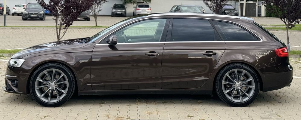 Audi A4 B8 Facelift 2.0TDI 150HP Automat R19 Garantie