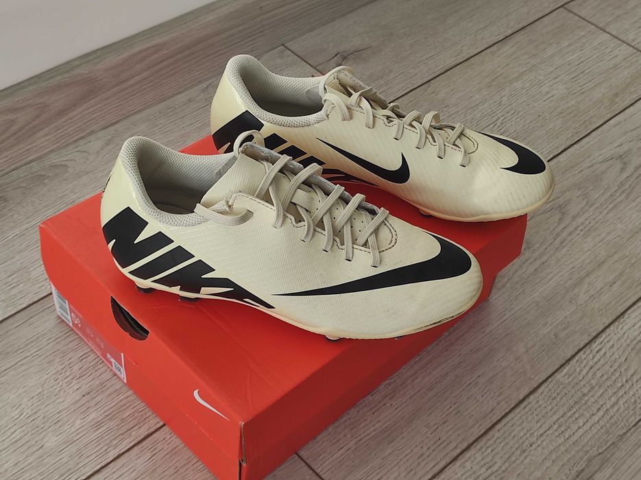 Бутонки Nike  запазени