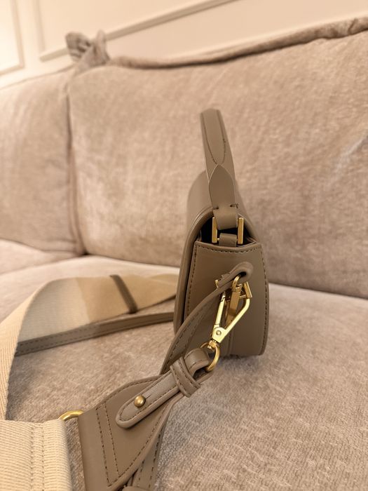 Зара чанта с две дръжки