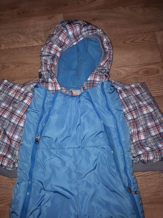 Продам зимний комбинезон для мальчика.