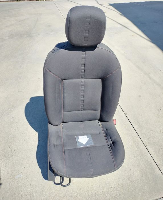Scaun fata dreapta Renault Twingo
