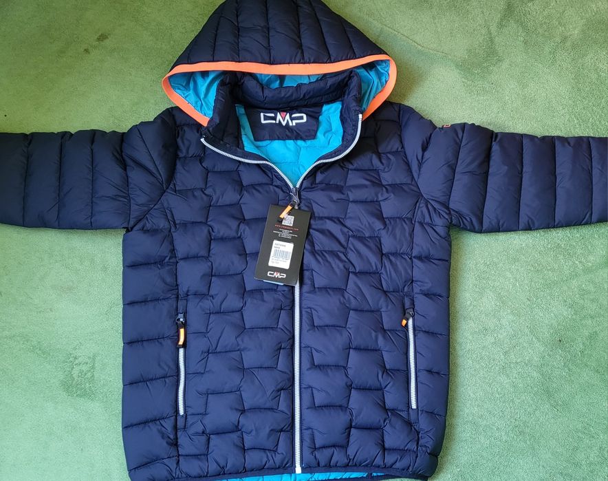 ДАМСКО спортно яке СМР