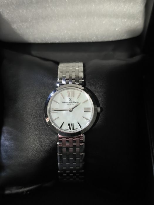 Часы женские Bernhard H.MAYER