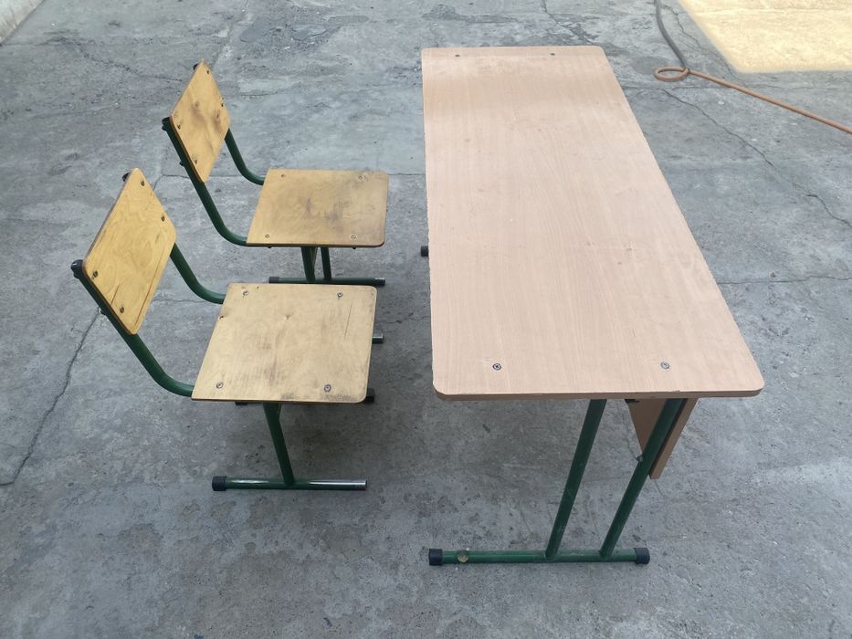 Парта стуллар сотилади