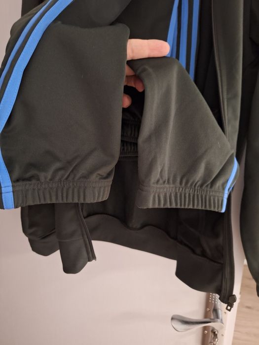 Adidas,costum  original S