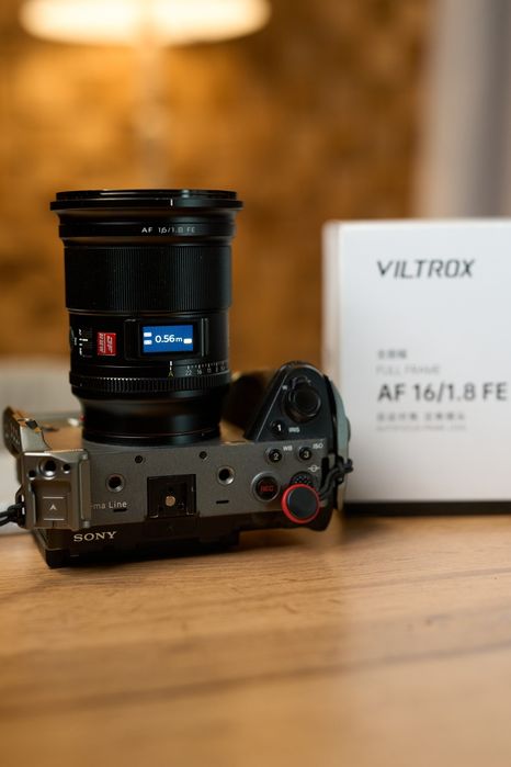 Viltrox AF 16mm f/1.8 FE Lens для Sony E