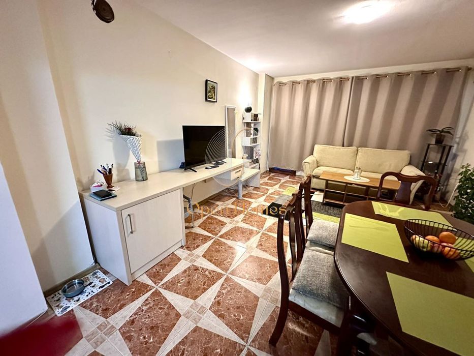 Обширен двустаен в жк. Тракия, гр. Пловдив