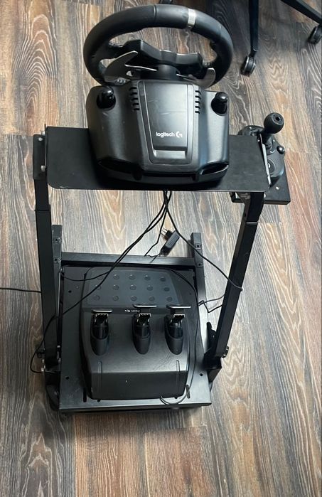 Volan Logitech sistem simulator joc