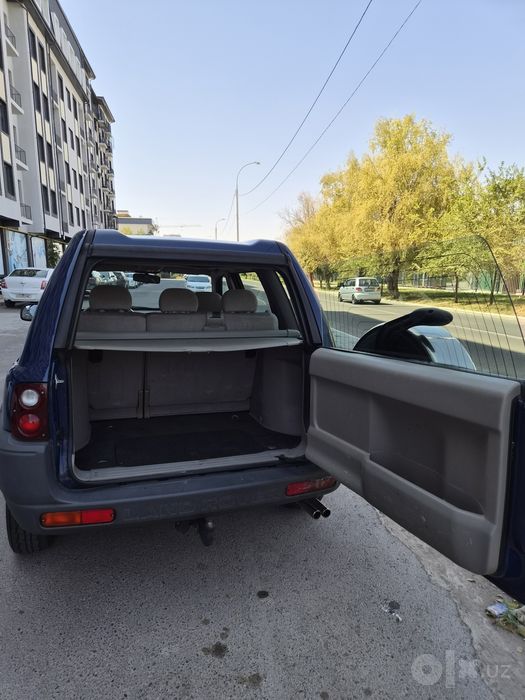 Land Rover sotiladi.
