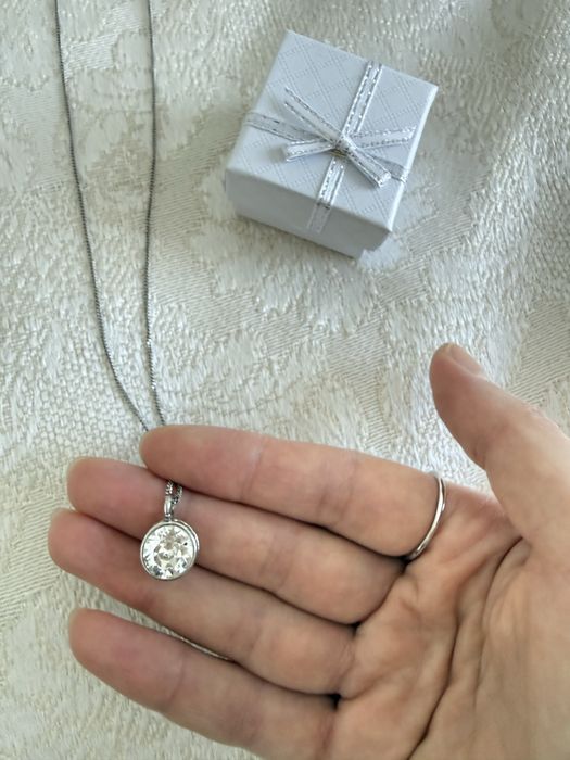 Продам цепь с кулоном из серебра