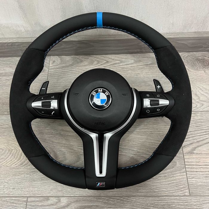 Нов М Волан BMW F30 F20 E90 E70 X5 Алкантара със Синя Лента и Пера