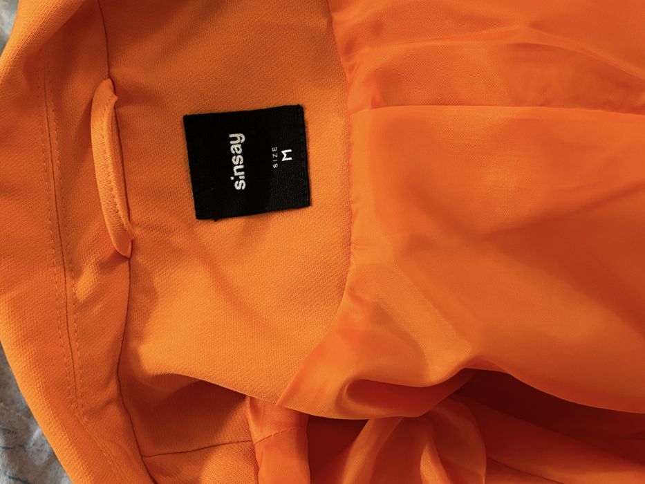 Чисто ново дамско сако - оранжево