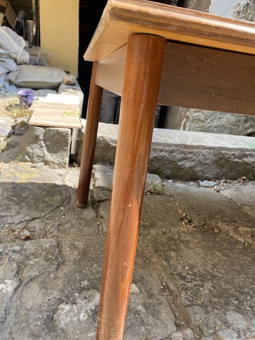 Продава се соц холна  масичка