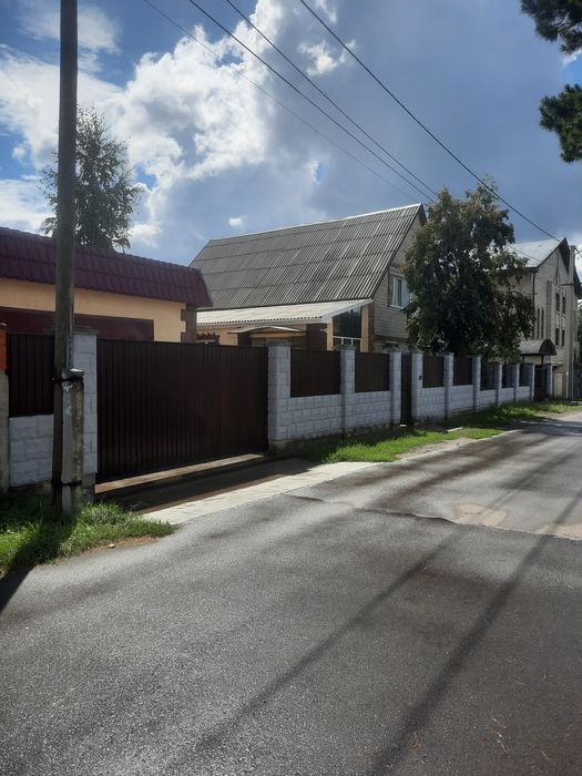 Продам коттедж 215 кв.