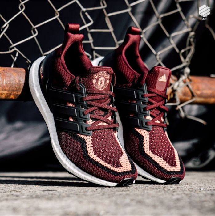 Adidas ultraboost X Man Utd 42 originali noi