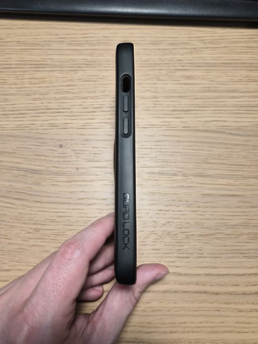 Husa Quadlock pentru iPhone 13