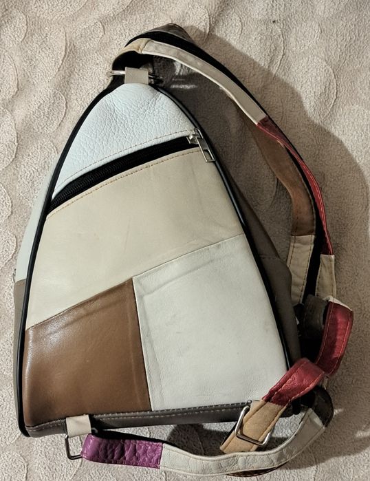 Чисто нова дамска раница от естествена кожа