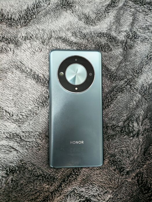 Продам смартфон HONOR X9B 5G 12/256