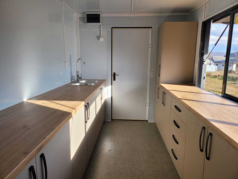 Rulota comerciala FAST FOOD/COFFEE 4 m lungime NOUA!!!