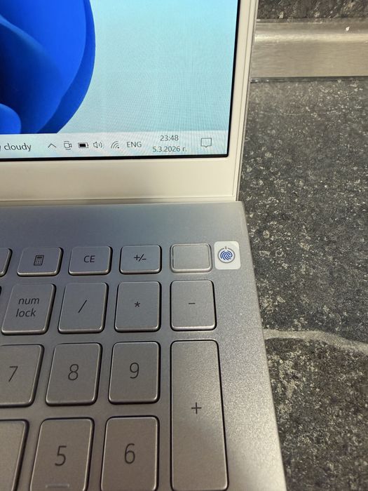 Dell Inspiron 15 5501 | i5 | 16GB RAM | 1TB SSD | MX330