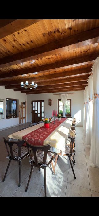 Închiriez casa de vacanta la munte cu ciubar