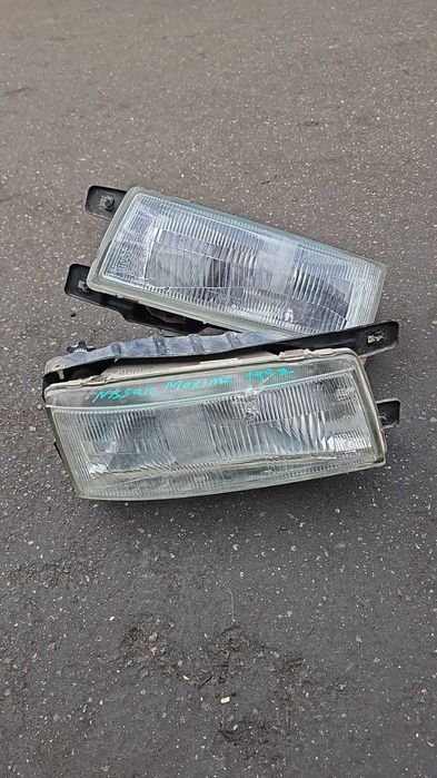 Фары на Nissan Maxima