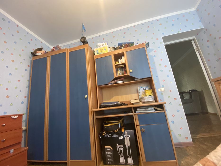 Шкаф с кроватью