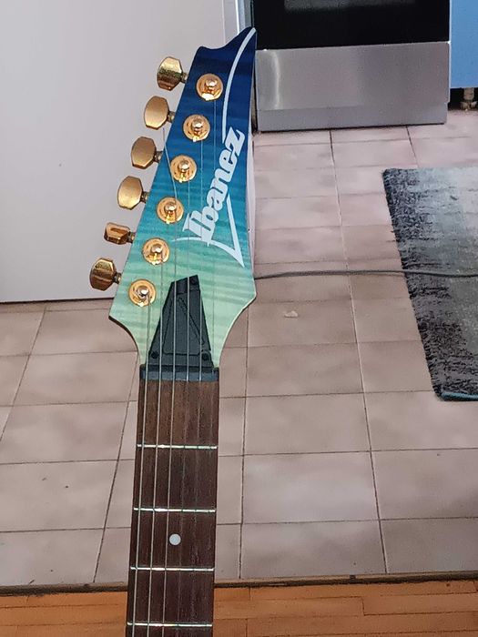 Продавам ел китара Ibanez RG-42 Blue Reef Gradation/DiMarzio