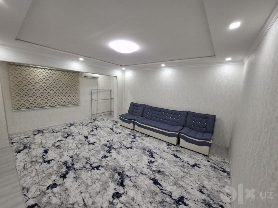 Yunusobod 14, Turkiston metro