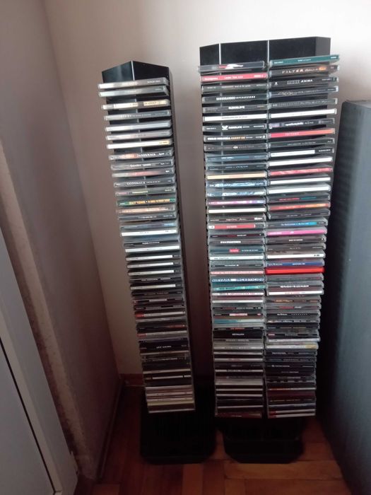 Стойка за cd дискове