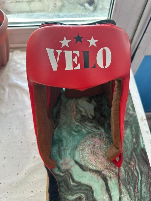 Шлем боксерский красный