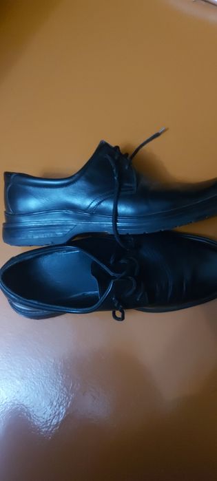 Продам туфли из натуральной кожи