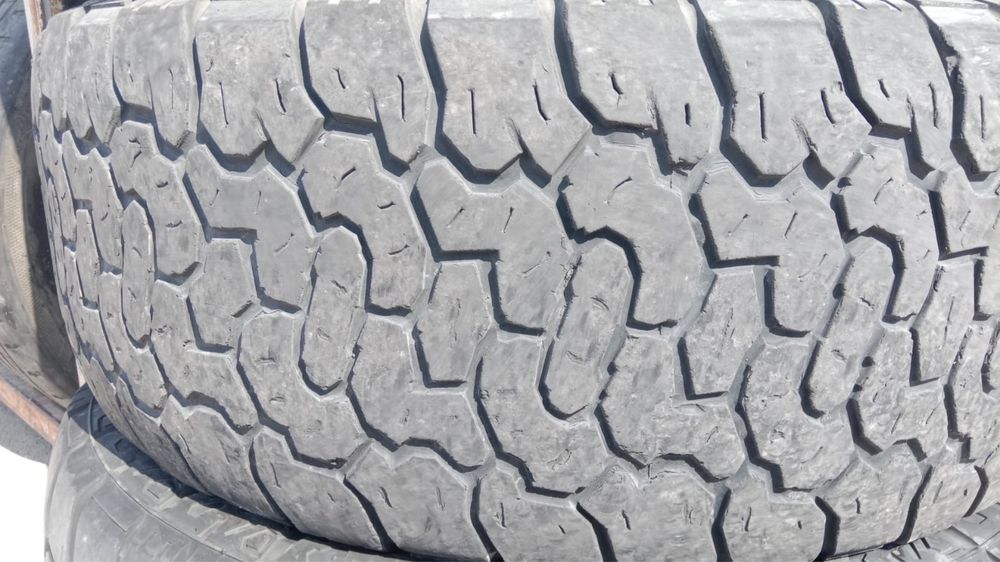 Шины 265/65R18 (4шт)