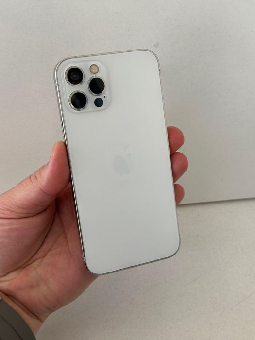 Продам Айфон 12 Про 128г с Минусом