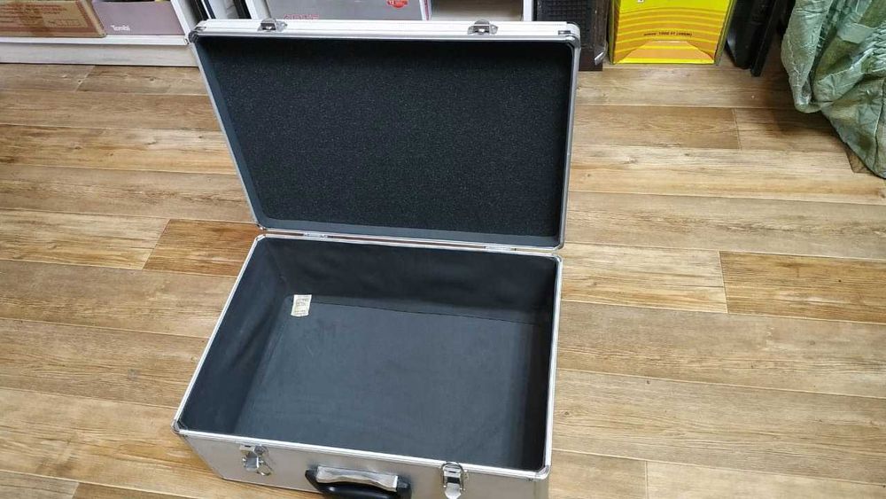 Ящик кейс чемодан алюминиевый