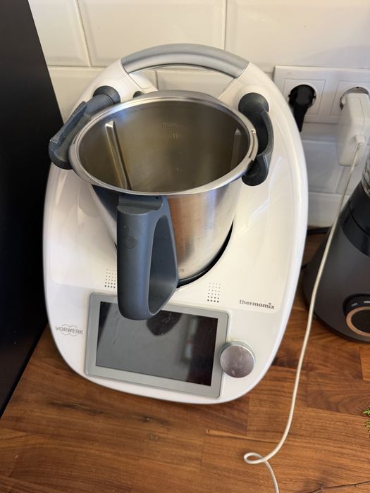 Vând Thermomix TM6 – stare impecabilă