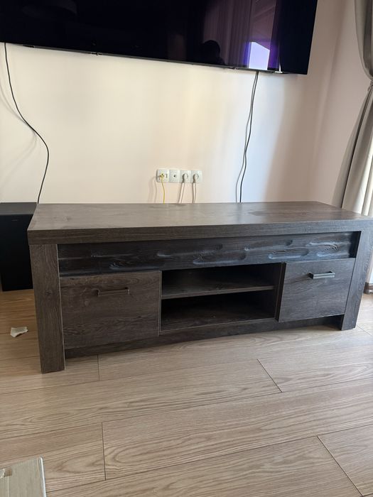 Тв шкаф без забележки.