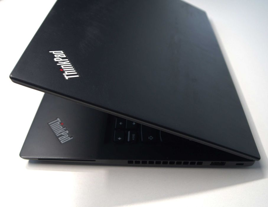 Laptop Lenovo ThinkPad T14S Gen 1 Ryzen 7 4750u/16GB DDR4/512 SSD