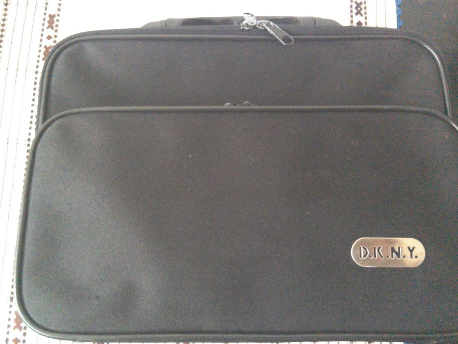 Geantă neagră office pentru laptop/tabletă/documente