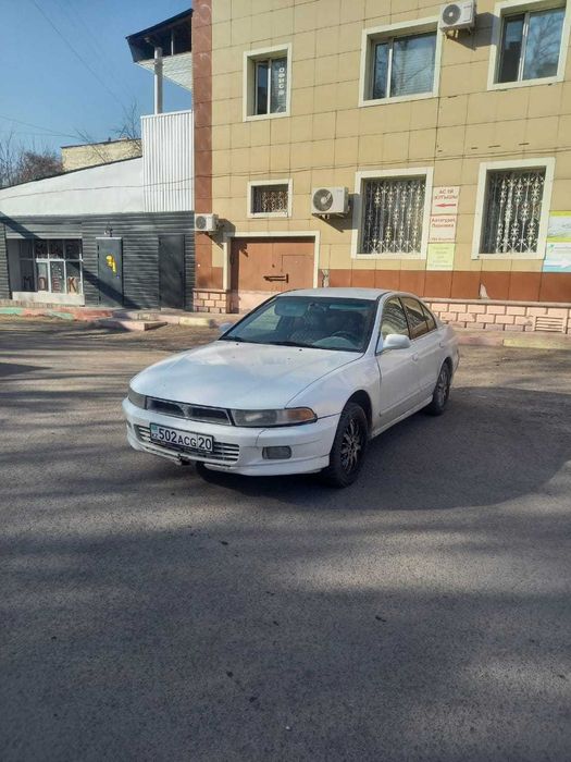 Mitsubishi Galant 2003