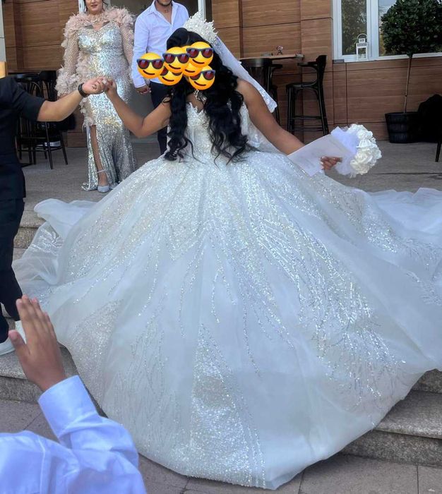 Булченска Рокля воал и аксесоари