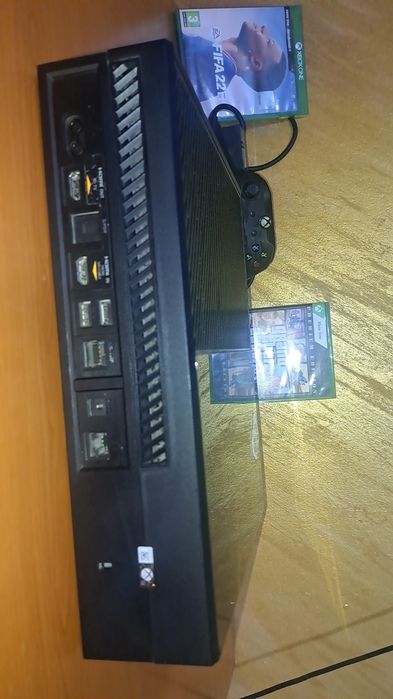 Vând pachet gaming: XBOX ONE + LAPTOP SONY VAIO + jocuri
