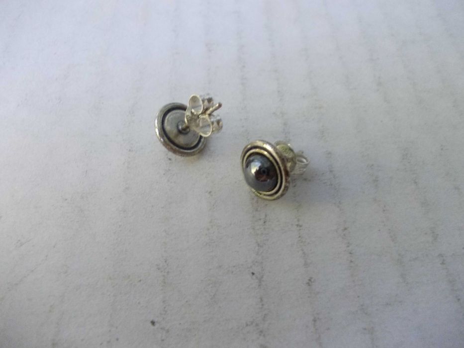 Cercei vechi din argint cu piatra