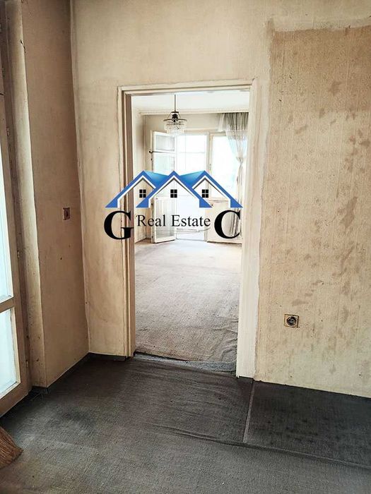 Продава се Двустаен апартамент в Варна, ХЕИ - 65 кв.м за 2154 €/кв.м - Снимка #2