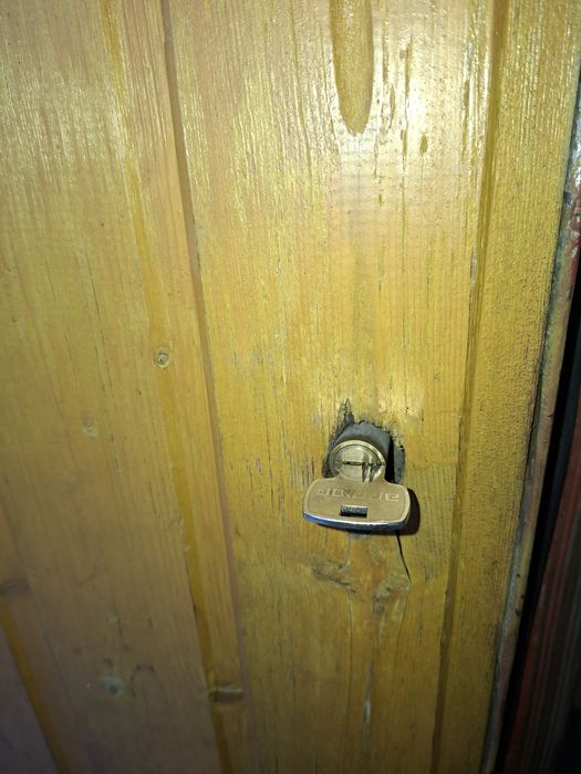 Железная дверь 200*82