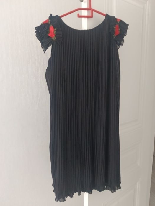 Женская одежда, в хорошем состоянии