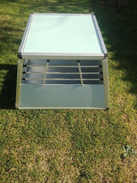 Кучешка колиба - къщичка Алуминиева