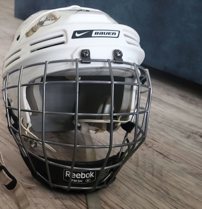 Шлем хоккейный детский